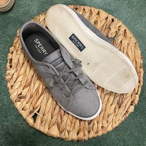 Sperry Sneakers